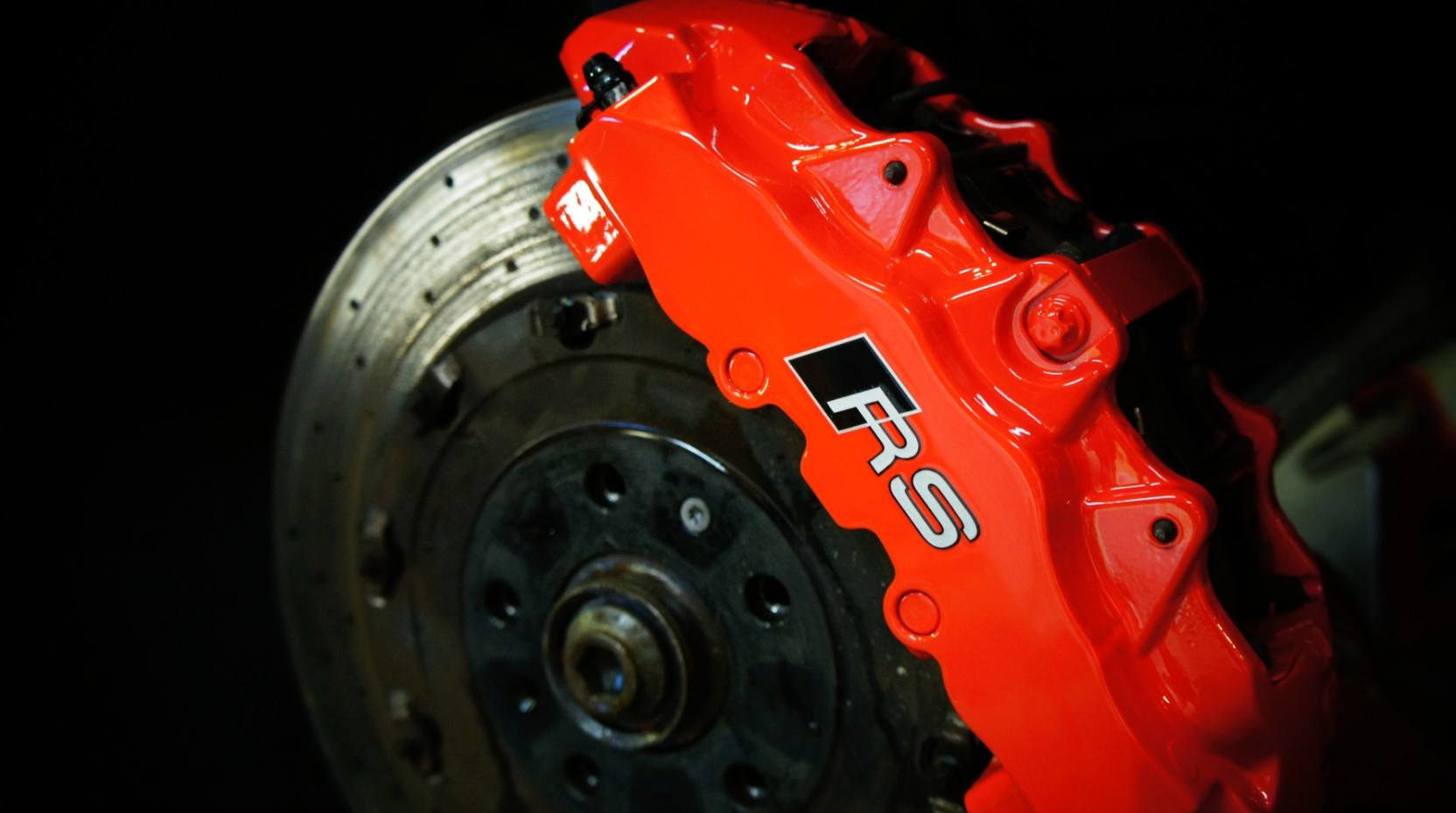 キャリパー塗装施工事例：Audi RS4キャリパー塗装ＣＯＬＯＲ：#001 Italian losso solid IMG8_880_WxkjCV_sub2.jpg