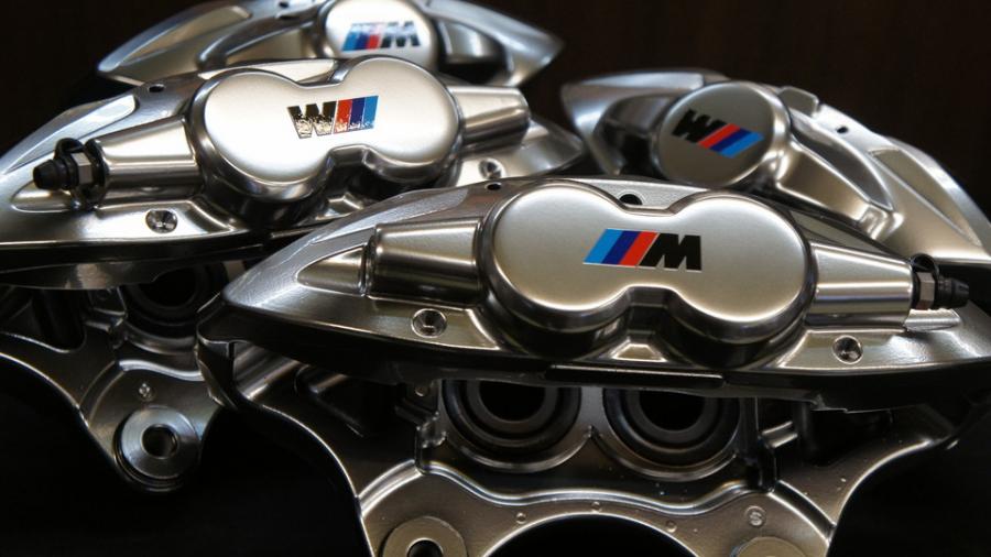 キャリパー塗装施工事例：BMW F30　キャリパー塗装　COLOR:#055 Super shining silver metal finish IMG10_1727_zrmzks_sub1.jpg