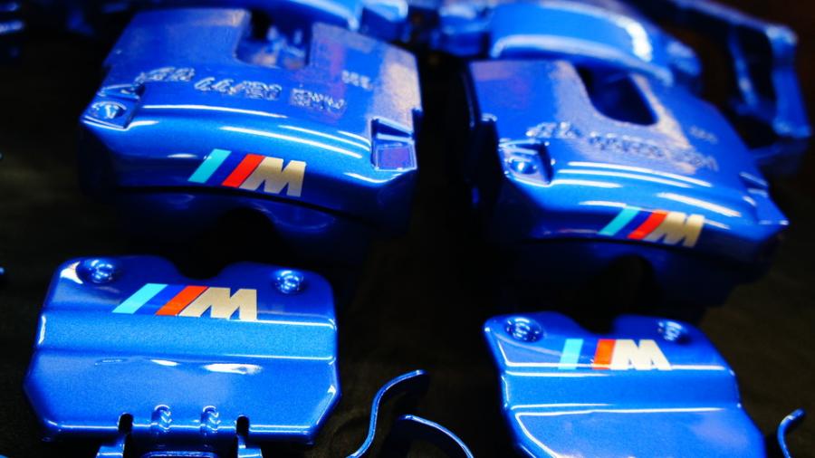 キャリパー塗装施工事例：BMW X5　キャリパー塗装　COLOR:#060 royal ocean blue IMG10_1793_lBzShe_sub2.jpg