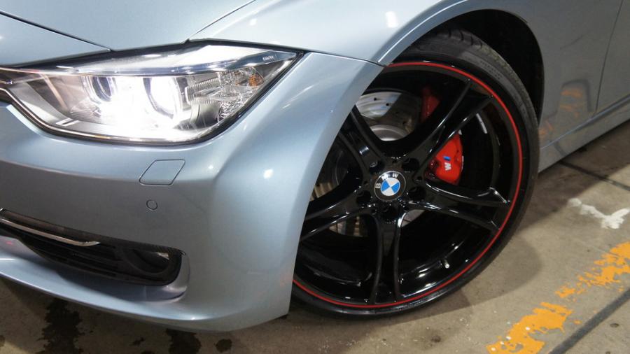 キャリパー塗装施工事例：BMW3シリーズ　キャリパー塗装COLOR:#001 Italian losso solid　ローター加工Type:DD IMG10_2099_QEBvX4_sub7.jpg