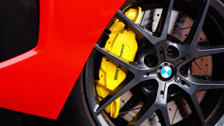 キャリパー塗装施工事例：BMW M235i　キャリパー塗装COLOR:#020 hawaiian passion yellow　ローター加工Type:12SD IMG10_2322_arUPFC_sub4.jpg