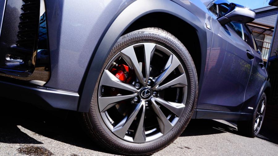 キャリパー塗装施工事例：レクサスUX　キャリパー塗装COLOR:#001 Italian losso solid IMG20_2290_B1I4Uu_sub4.jpg