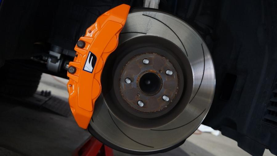 キャリパー塗装施工事例：レクサスRC-F　キャリパー塗装COLOR:#1110 Valencia premium orange IMG20_2295_CnmgnD_sub1.jpg