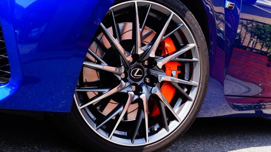 キャリパー塗装施工事例：レクサスRC-F　キャリパー塗装COLOR:#1110 Valencia premium orange IMG20_2295_CnmgnD_sub4.jpg