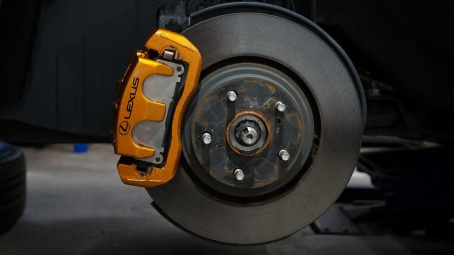 キャリパー塗装施工事例：レクサスNX　キャリパー塗装COLOR:#030 Royal art pearl orange gold IMG20_2366_HxYGkP_sub1.jpg