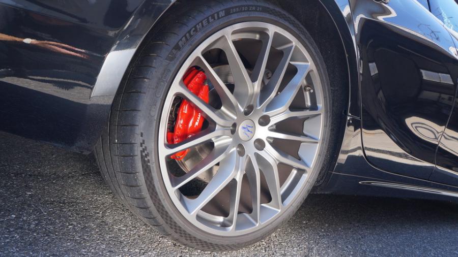 キャリパー塗装施工事例：マセラティギブリ　キャリパー塗装COLOR:#001 Italian losso solid IMG23_2362_JiR6rN_sub6.jpg