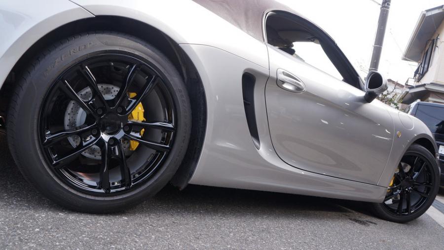 キャリパー塗装施工事例：ポルシェボクスター　キャリパー塗装COLOR:#002 giallo modena IMG28_2296_qCg1OM_sub4.jpg