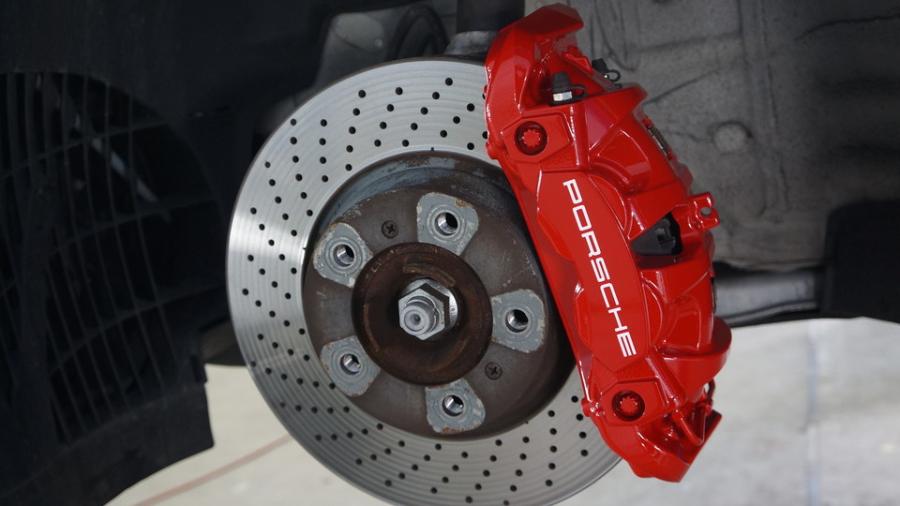 キャリパー塗装施工事例：ポルシェ911　キャリパー塗装COLOR:#001 Italian losso solid IMG28_2372_IDGEYR_sub1.jpg