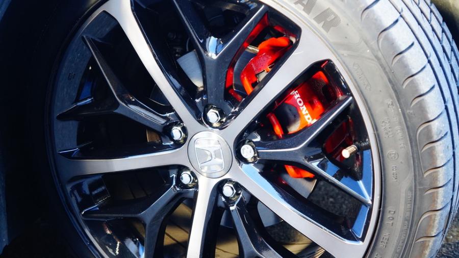 キャリパー塗装施工事例：ホンダシビック　キャリパー塗装　COLOR:#001 Italian losso solid IMG66_2275_ubHACi_sub4.jpg