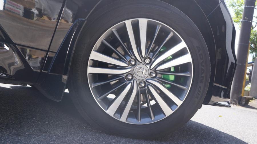 キャリパー塗装施工事例：オデッセイ　キャリパー塗装COLOR:#072 royal vintage green pearl IMG66_2374_ROxO5U_sub4.jpg