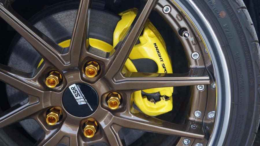 キャリパー塗装施工事例：マツダ3　キャリパー塗装＆ローター塗装COLOR:#020 hawaiian passion yellow IMG67_2283_FDjvmh_sub7.jpg