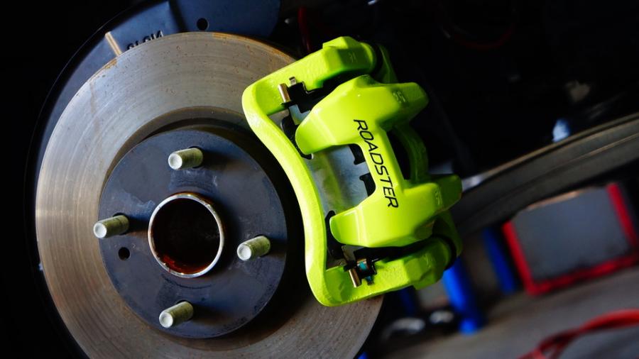 キャリパー塗装施工事例：マツダロードスター　キャリパー塗装COLOR:#1116 Acid green IMG67_2286_Y2mPM3_sub1.jpg