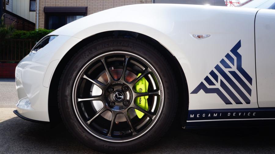 キャリパー塗装施工事例：ロードスター　キャリパー塗装COLOR:#1116 Acid green IMG67_2367_JEO7Aa_sub7.jpg