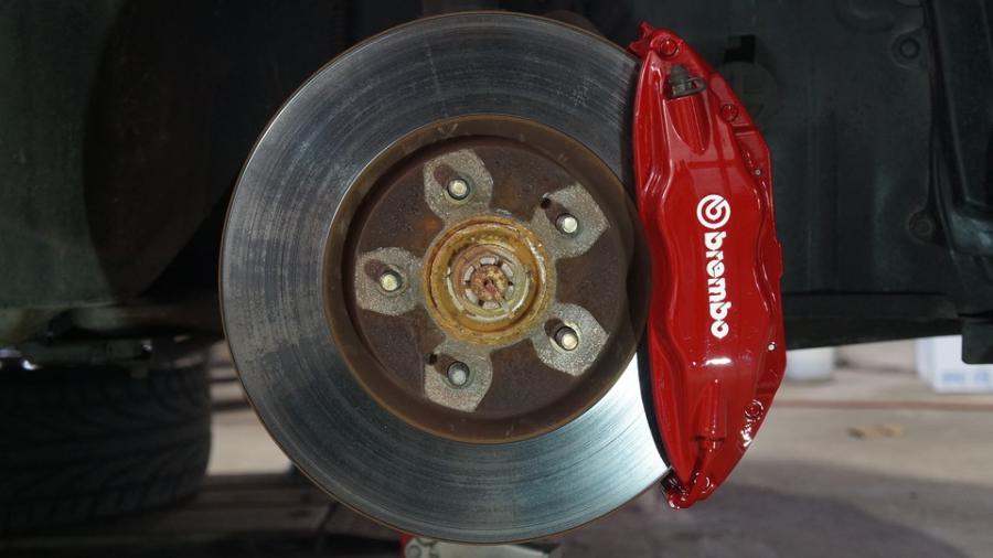 キャリパー塗装施工事例：ランサーエボリューションⅦ　キャリパー塗装COLOR:赤系調色カラー IMG68_2370_xKeKyE_sub1.jpg