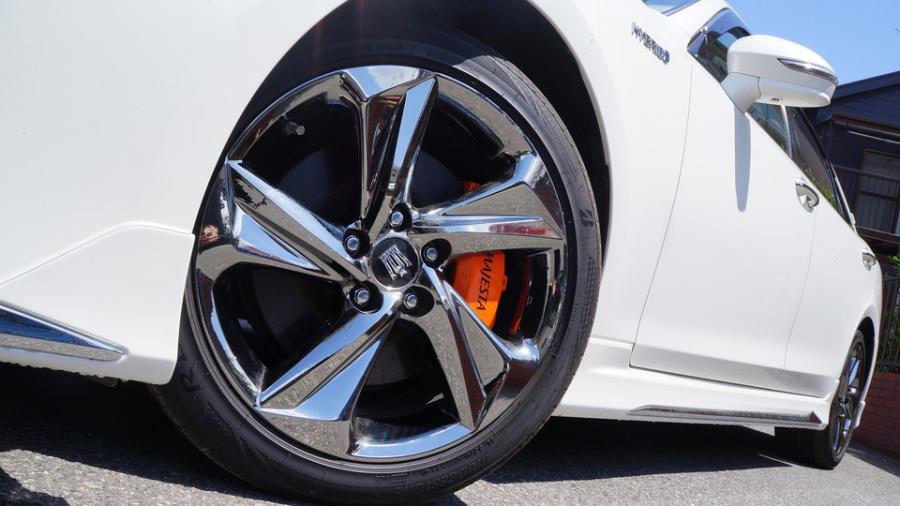 キャリパー塗装施工事例：クラウンマジェスタ　キャリパー塗装COLOR:#1110 Valencia premium orange IMG72_2319_ydSRXO_sub3.jpg