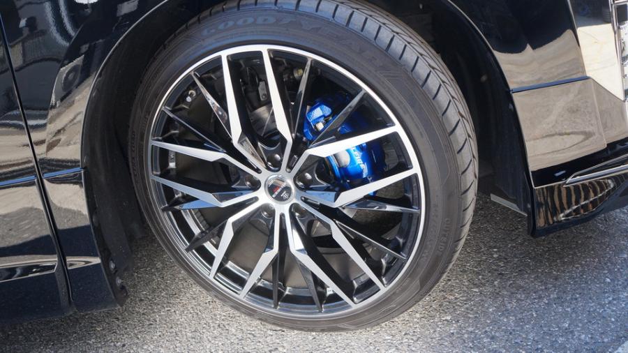 キャリパー塗装施工事例：ベルファイア　キャリパー塗装COLOR:#1115 Deep marine blue　ローター塗装COLOR:#004 Blast light gray metalic　ローター加工Type:6SD IMG72_2340_UgyFgL_sub4.jpg