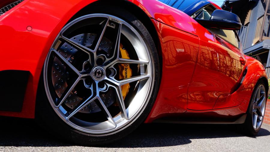 キャリパー塗装施工事例：スープラ　キャリパー塗装COLOR:#002 giallo modena　ブレンボGTキット装着 IMG72_2365_Xy0Zbl_sub3.jpg