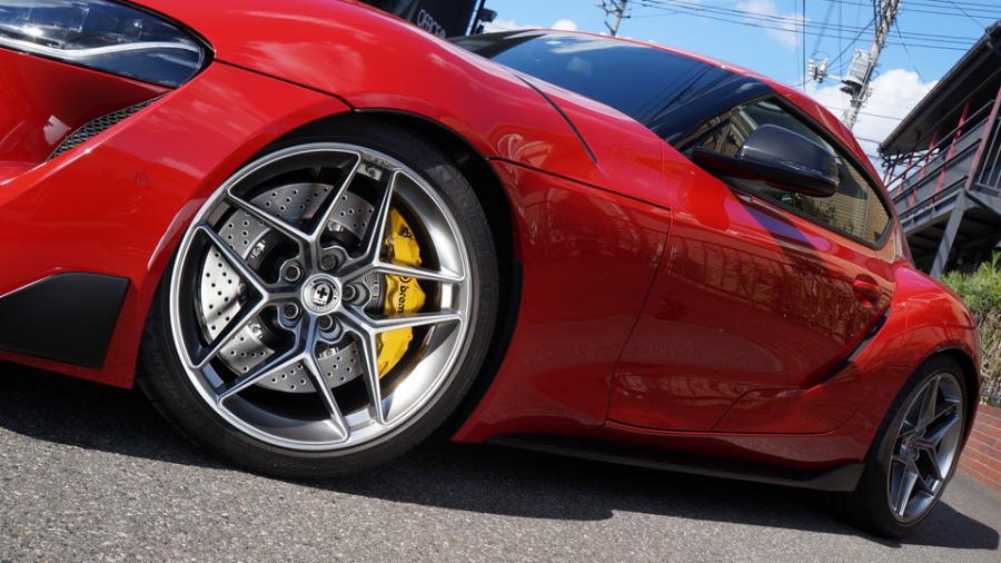 キャリパー塗装施工事例：スープラ　キャリパー塗装COLOR:#002 giallo modena　ブレンボGTキット装着 IMG72_2365_Xy0Zbl_sub5.jpg