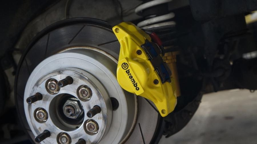 キャリパー塗装施工事例：トヨタ８６　キャリパー塗装COLOR:#020 hawaiian passion yellow IMG72_2369_IdlekD_sub2.jpg