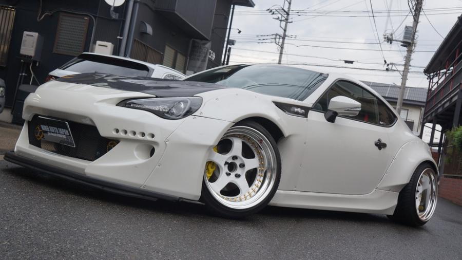 キャリパー塗装施工事例：トヨタ８６　キャリパー塗装COLOR:#020 hawaiian passion yellow IMG72_2369_IdlekD_sub3.jpg