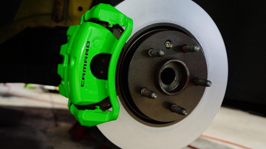 キャリパー塗装施工事例：シボレーカマロ　キャリパー塗装＆ローター塗装COLOR:#1113 Monster green、#004 Blast light gray metalic IMG77_2279_pkIIvT_sub1.jpg