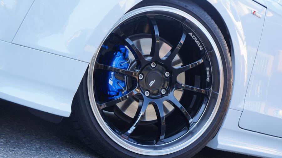 キャリパー塗装施工事例：アウディTT　キャリパー塗装COLOR:#1115 Deep marine blue IMG8_2339_fjeYn4_sub3.jpg