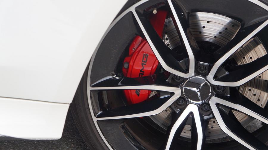 キャリパー塗装施工事例：ベンツCLS53AMG キャリパー塗装COLOR:#001 Italian losso solid　ローター塗装COLOR:#005 Deep coal black IMG9_2309_hWM4ra_sub7.jpg