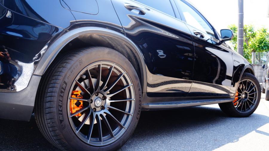 キャリパー塗装施工事例：ベンツGLC43AMG　キャリパー塗装COLOR:#098 honey of pearl orange IMG9_2312_L9bpzP_sub6.jpg