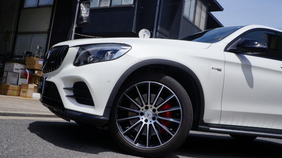 キャリパー塗装施工事例：ベンツGLC43AMG　キャリパー塗装COLOR:#001 Italian losso solid IMG9_2338_rXxJZo_sub4.jpg