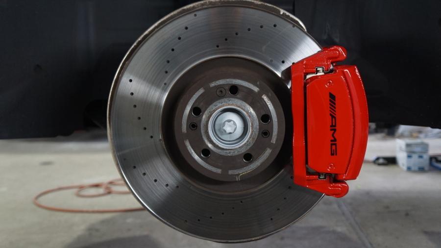 キャリパー塗装施工事例：ベンツGLE　キャリパー塗装COLOR:#001 Italian losso solidディクセルMタイプパット装着 IMG9_2373_hiz62c_sub1.jpg