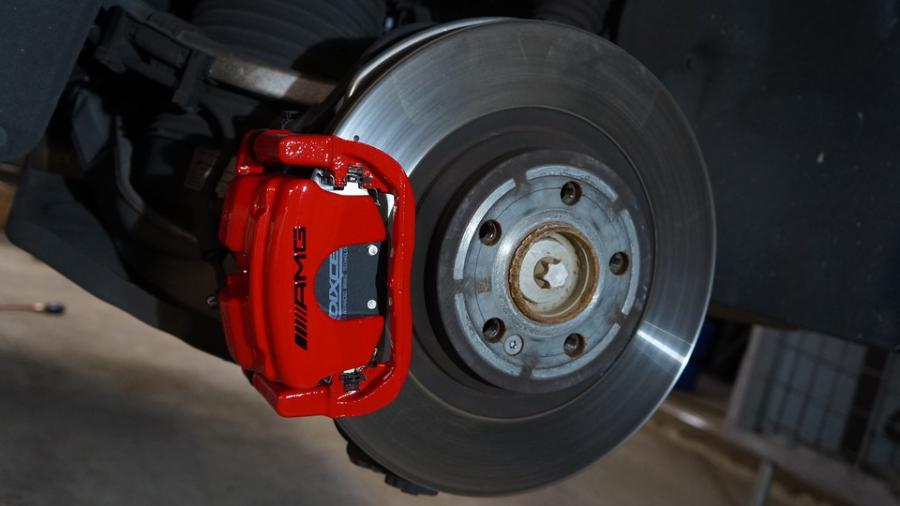 キャリパー塗装施工事例：ベンツGLE　キャリパー塗装COLOR:#001 Italian losso solidディクセルMタイプパット装着 IMG9_2373_hiz62c_sub2.jpg